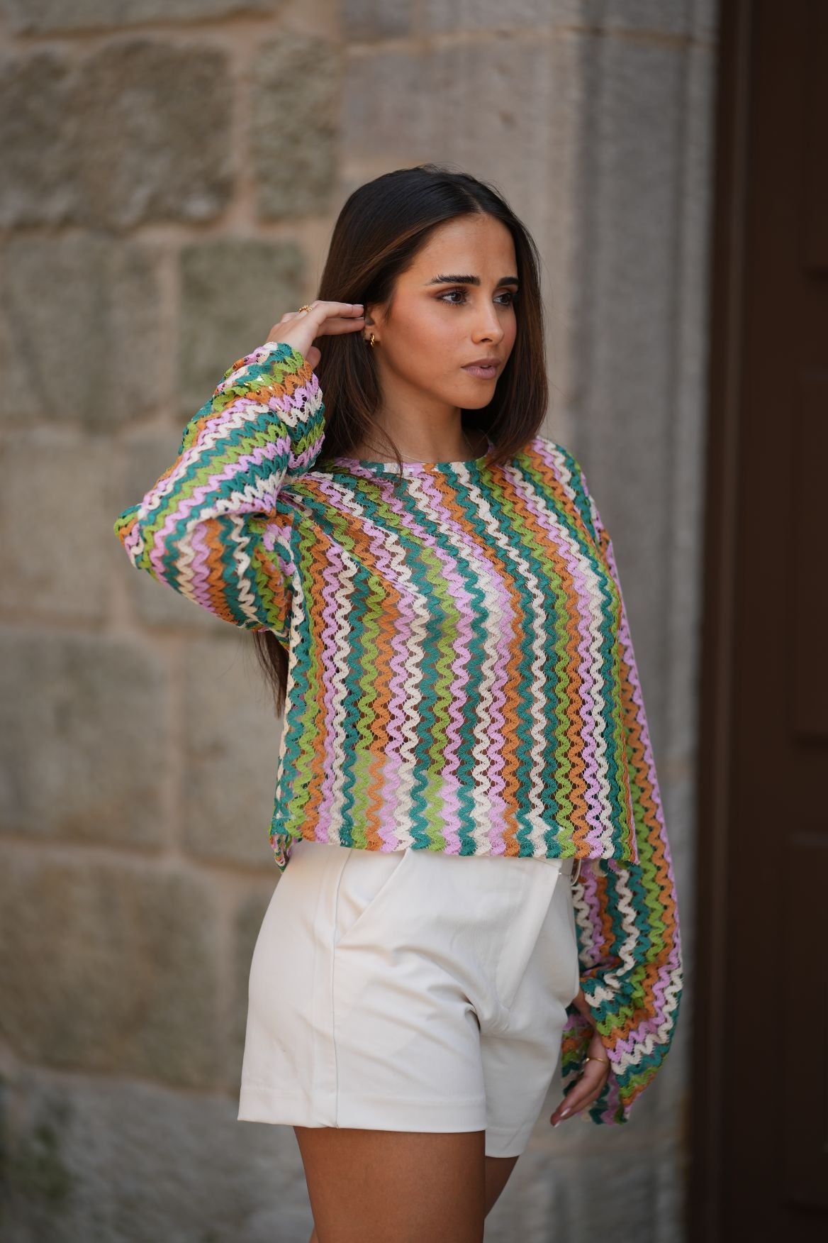 Top em renda multicolorida