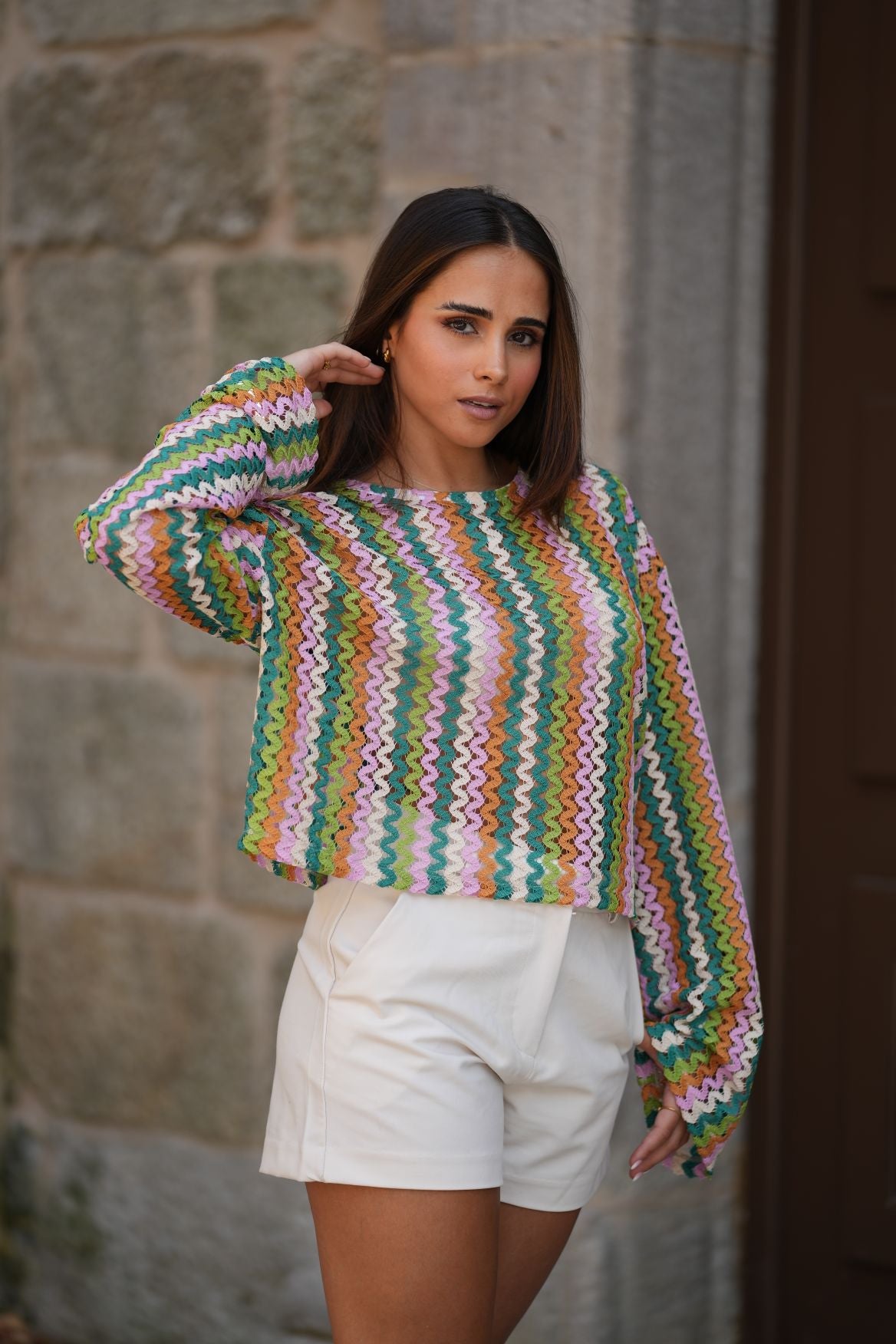 Top em renda multicolorida