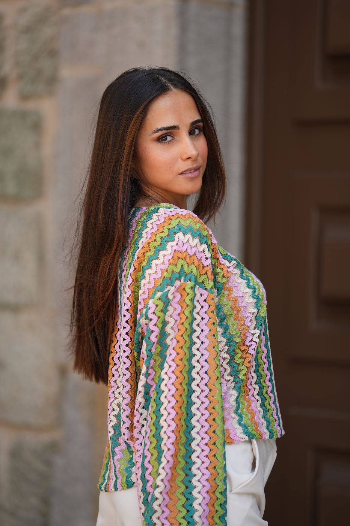 Top em renda multicolorida