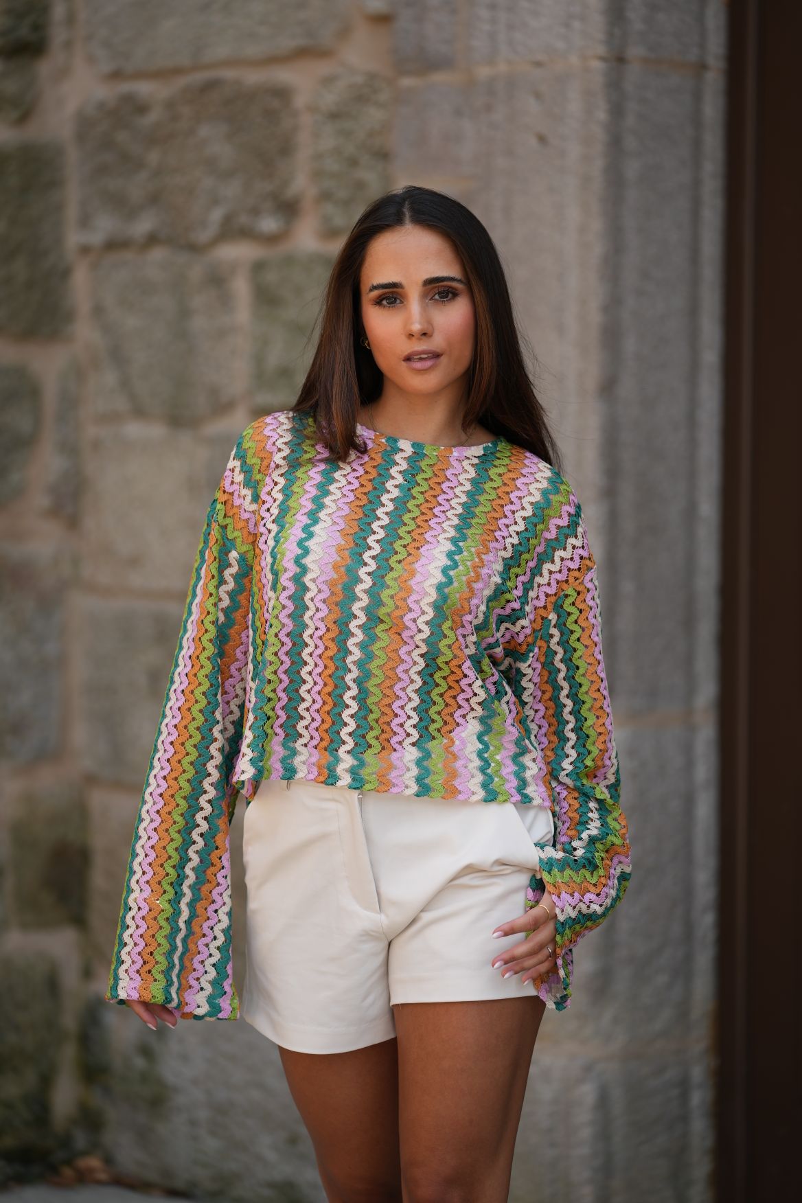 Top em renda multicolorida