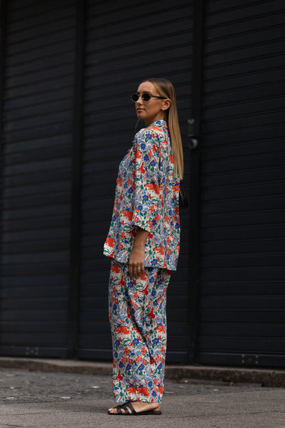Fato Rose multicolorido